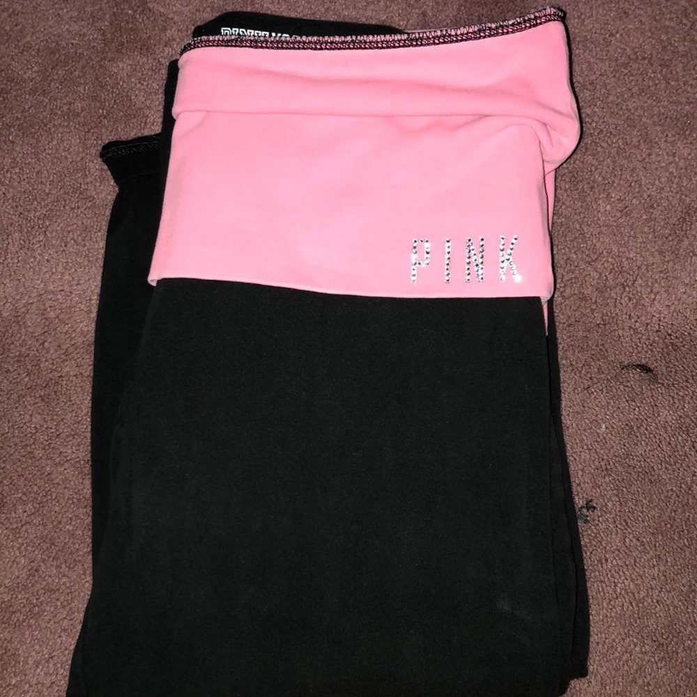 VS pink crop yoga